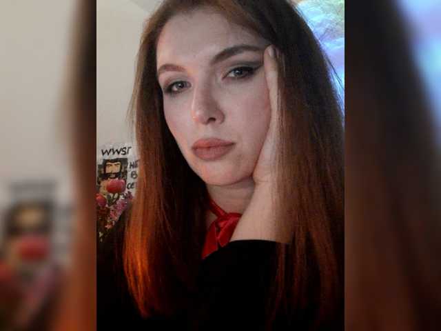 Cantii's BongaCams show and profile