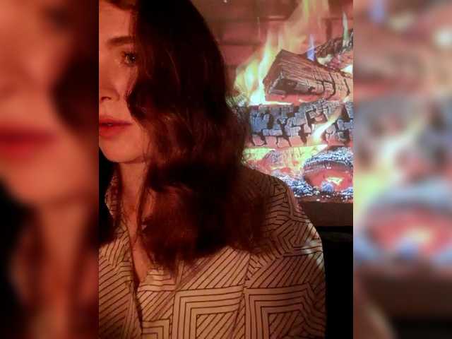 Cantii's BongaCams show and profile