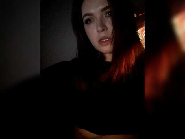 Cantii's BongaCams show and profile