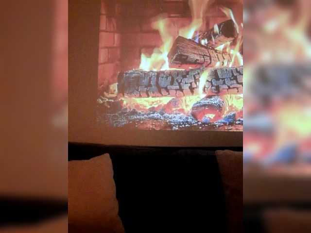 Cantii's BongaCams show and profile