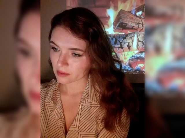 Cantii's BongaCams show and profile