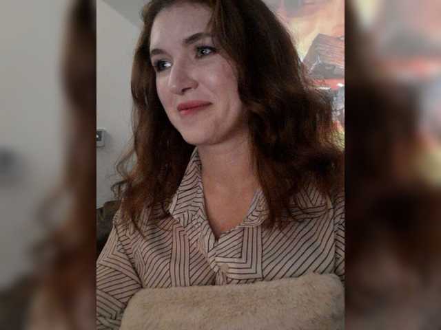 Cantii's BongaCams show and profile