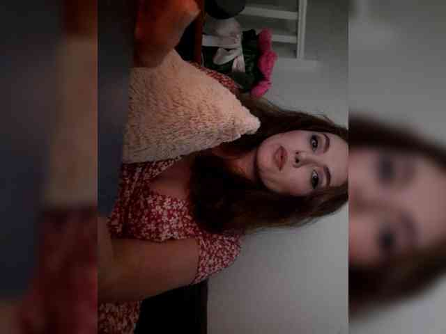 RoyalAngel webcam