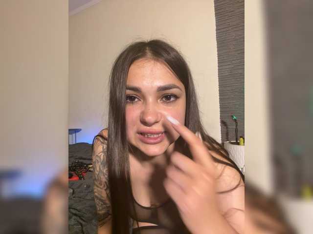 lisana1 live show