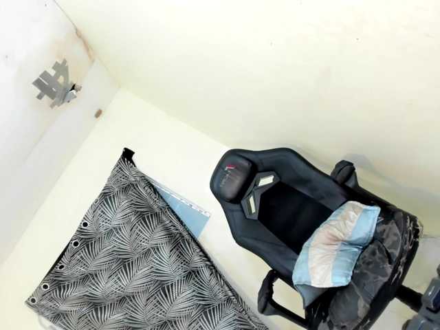 taniahills live webcam show