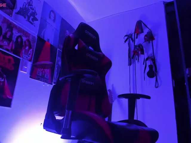 Mistresscrowley-666 live cam preview