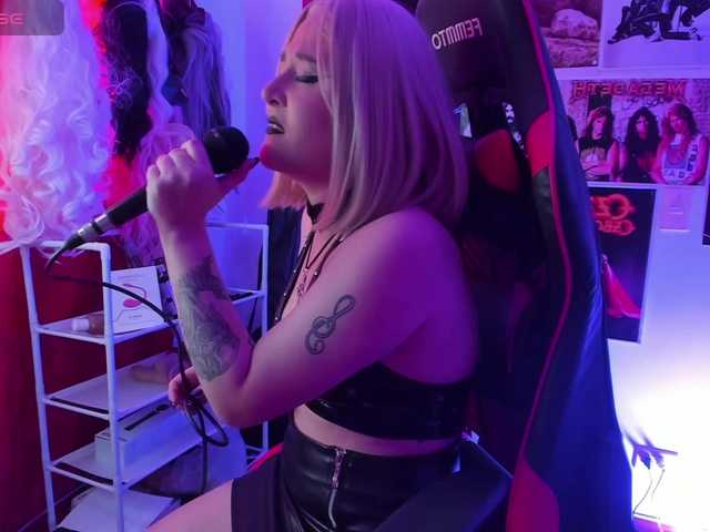 Mistresscrowley-666