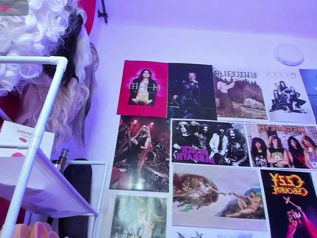 Mistresscrowley-666 live cam on BongaCams