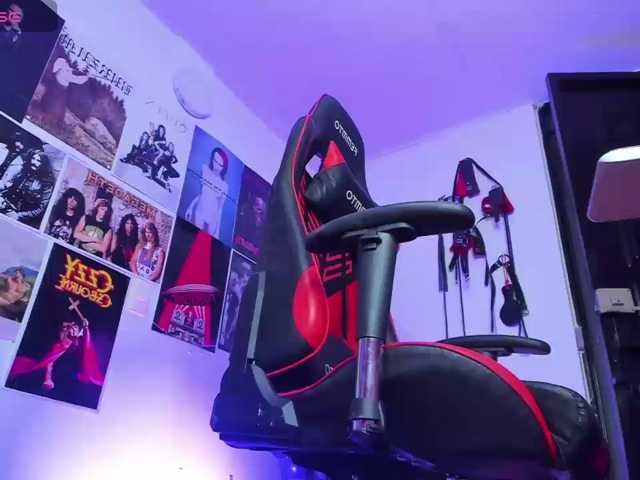 Mistresscrowley-666 live cam preview