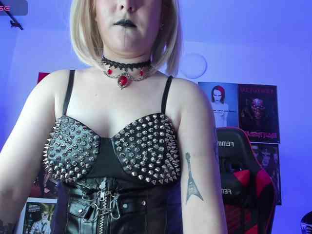Mistresscrowley-666 webcam