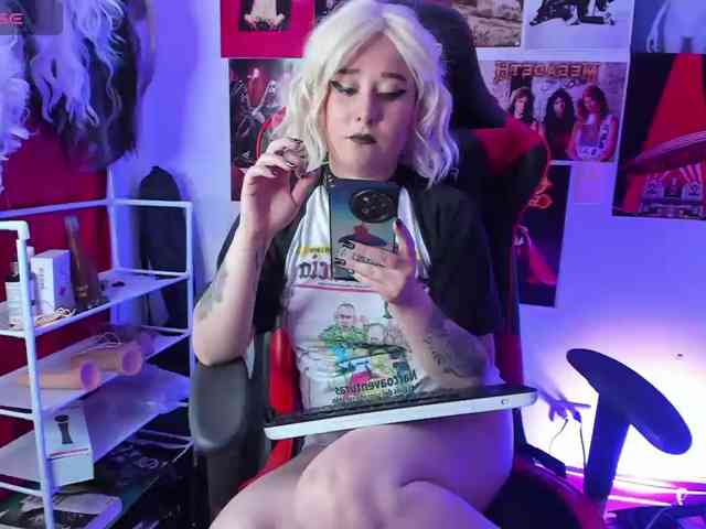 Mistresscrowley-666