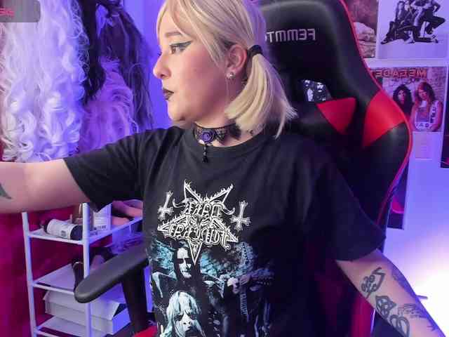 Mistresscrowley-666 webcam