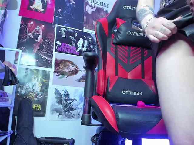 Mistresscrowley-666 webcam