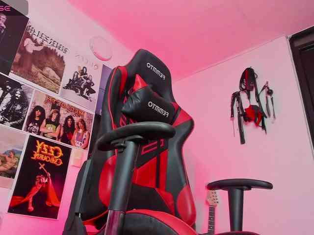 Mistresscrowley-666 webcam