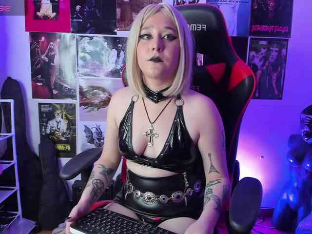 Mistresscrowley-666