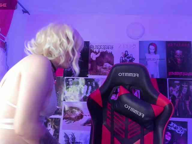 Mistresscrowley-666 webcam
