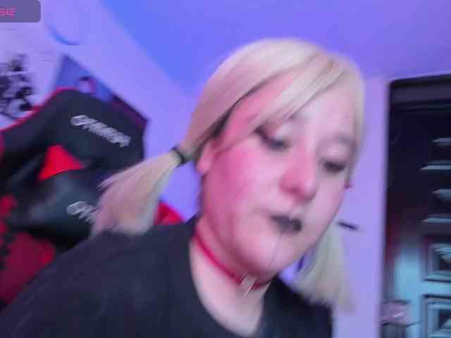 Mistresscrowley-666 webcam