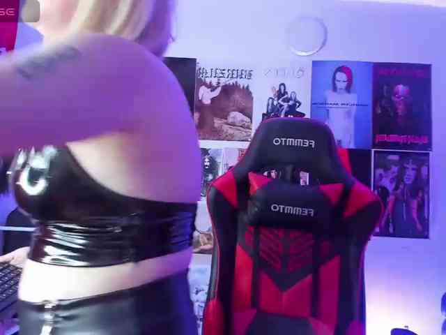 Mistresscrowley-666