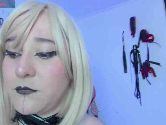 Mistresscrowley-666 webcam