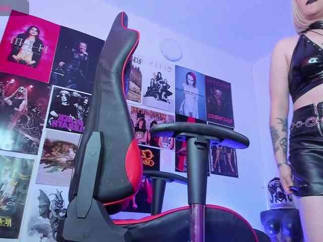 Mistresscrowley-666 webcam