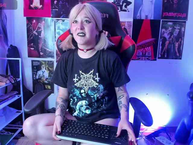Mistresscrowley-... Live Webcam on BongaCams