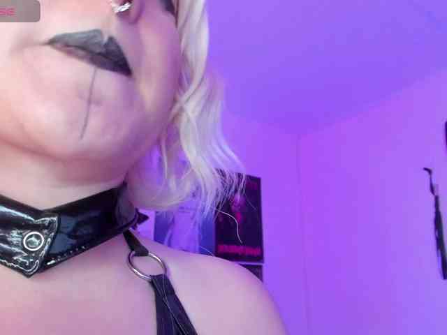 Mistresscrowley-666 webcam