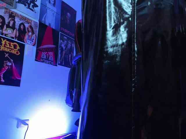 Mistresscrowley-666 webcam