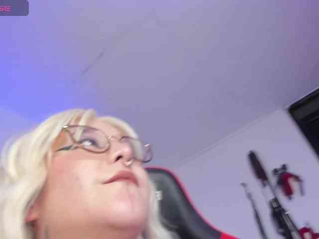 Mistresscrowley-666 webcam