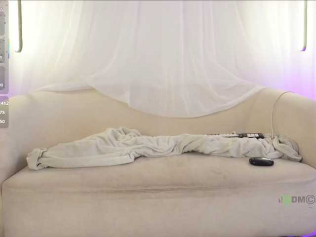 SUM99 live cam on BongaCams