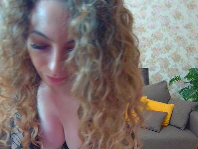 KateNotley live cam on BongaCams