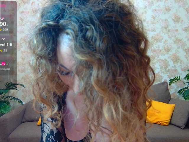 KateNotley live cam on BongaCams