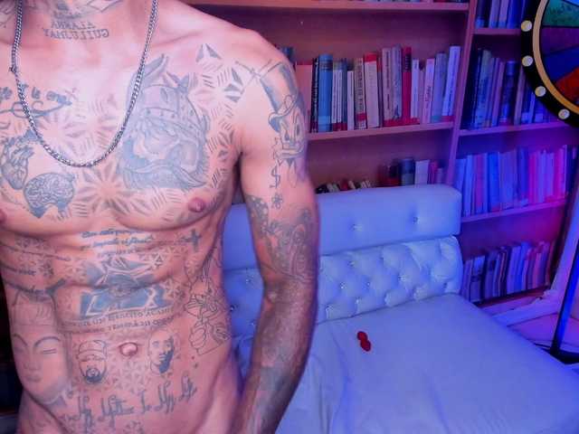 3loverlive1 live cam on BongaCams
