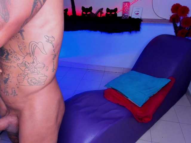 3loverlive1 live cam on BongaCams
