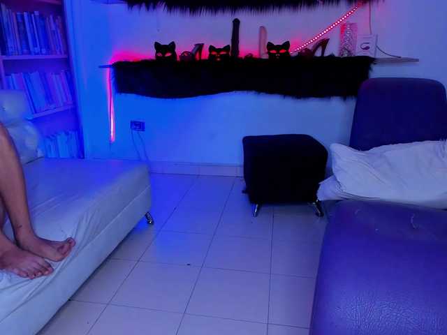 3loverlive1 live cam on BongaCams