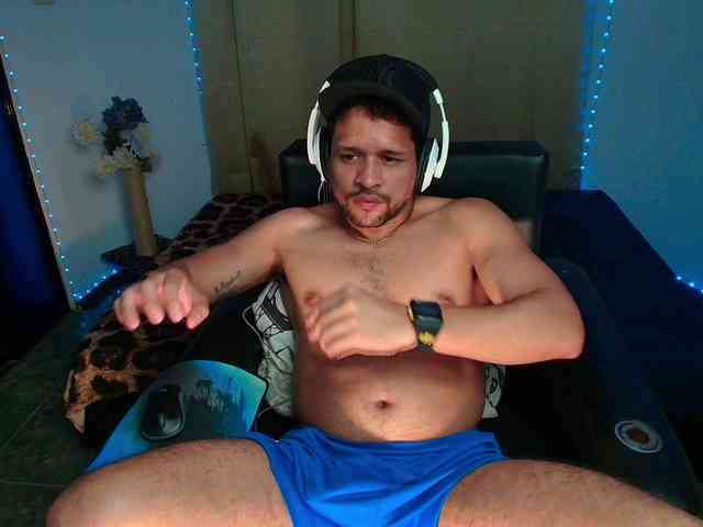 LucasGaeel LucasGaeel