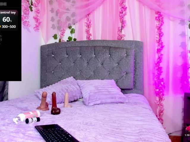 Gemasweet, live now on BongaCams
