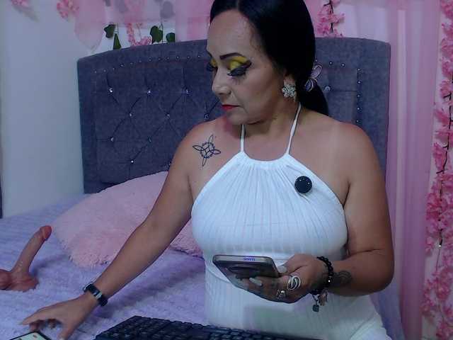 Gemasweet live cam on BongaCams