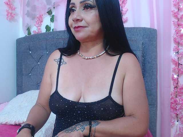 Gemasweet live cam on BongaCams