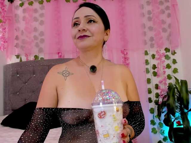 Gemasweet live cam on BongaCams