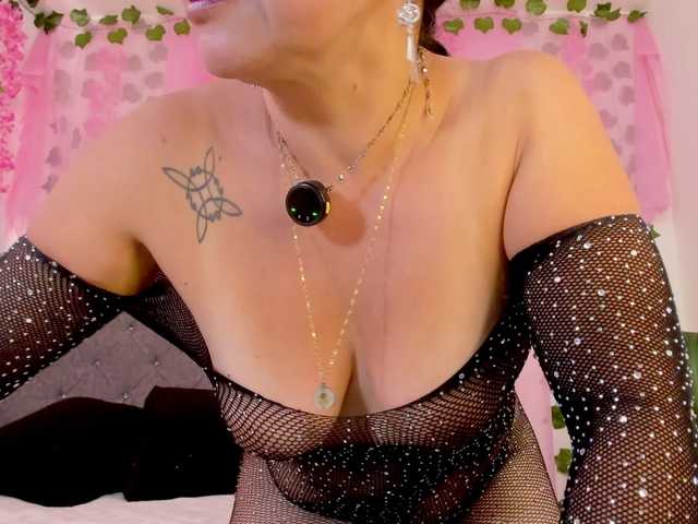 Gemasweet live cam on BongaCams