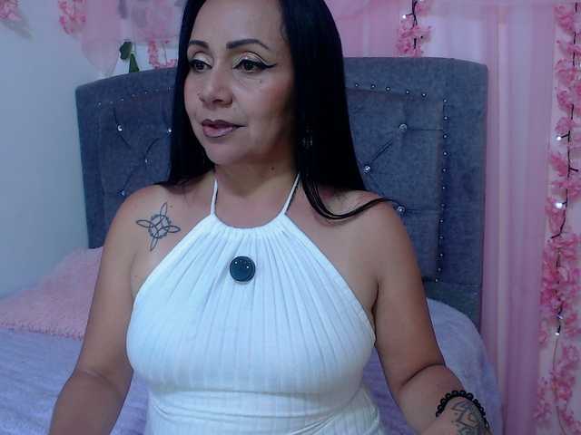 Gemasweet live cam on BongaCams
