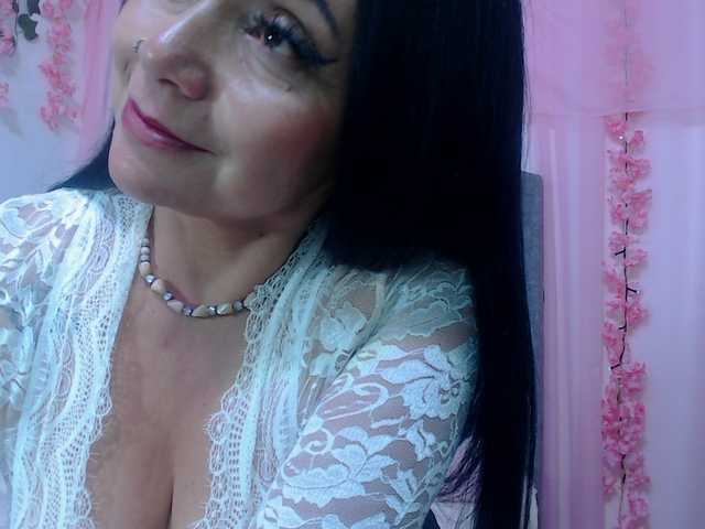 Gemasweet live cam on BongaCams