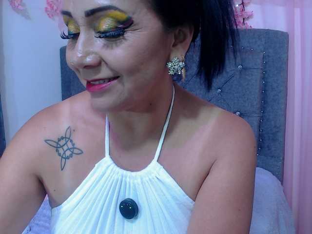 Gemasweet live cam on BongaCams