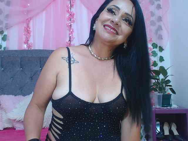 Gemasweet Live Webcam on BongaCams