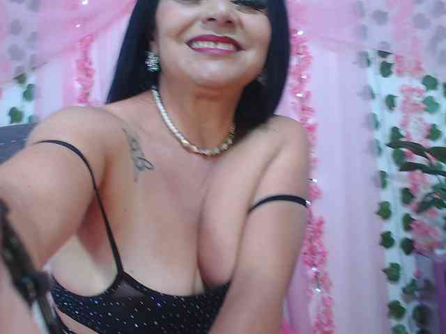 Gemasweet Live Webcam on BongaCams