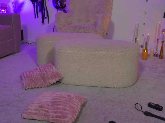 curlynatashaa live cam on BongaCams