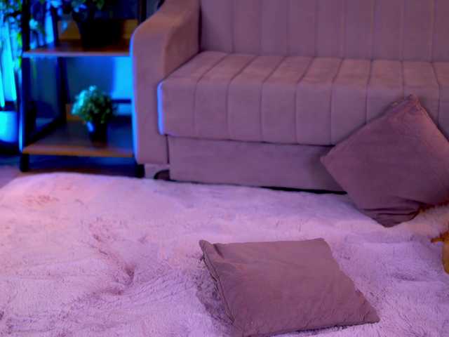 curlynatashaa live cam on BongaCams