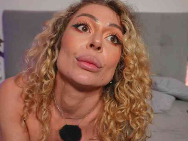 curlynatashaa