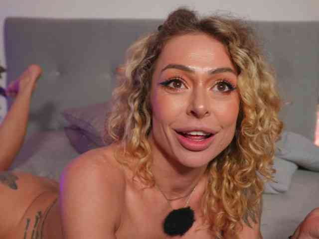 curlynatashaa