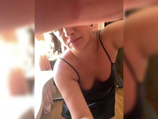 ju--lia cam belle